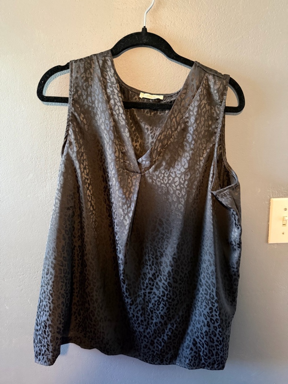 Leopard Jacquard Satin V-Neck Camisole - Black